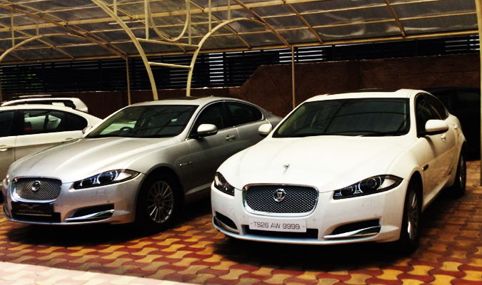 Second hand luxury car sales on the rise - पुरानी लग्जरी गाड़ियां खरीद